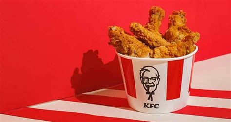 kfc 영업시간, 그리고 치킨의 철학