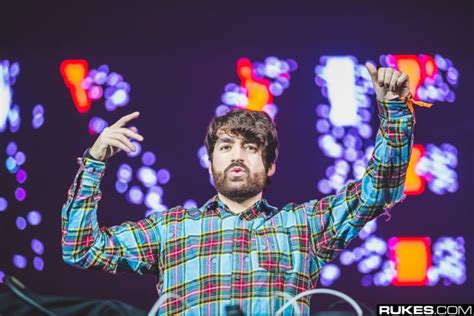 Oliver Heldens Conquering Lisbon: A Night of Euphoric Beats and Stellar Performances!